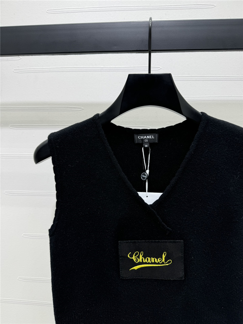 Ch**el v-neck knitted vest