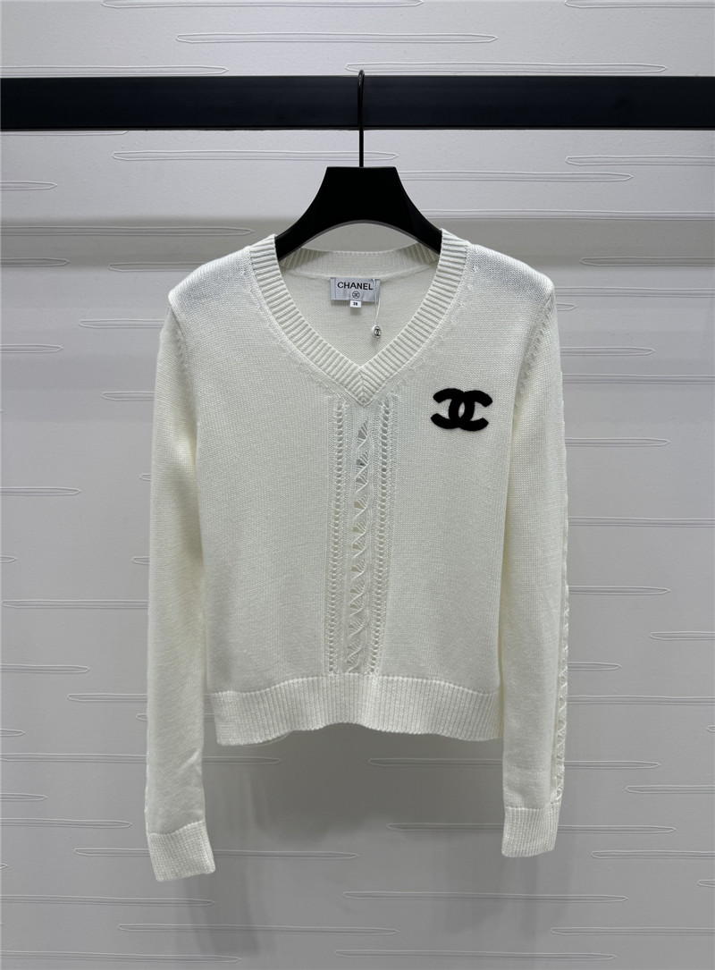 Ch**el white v-neck knitted sweater
