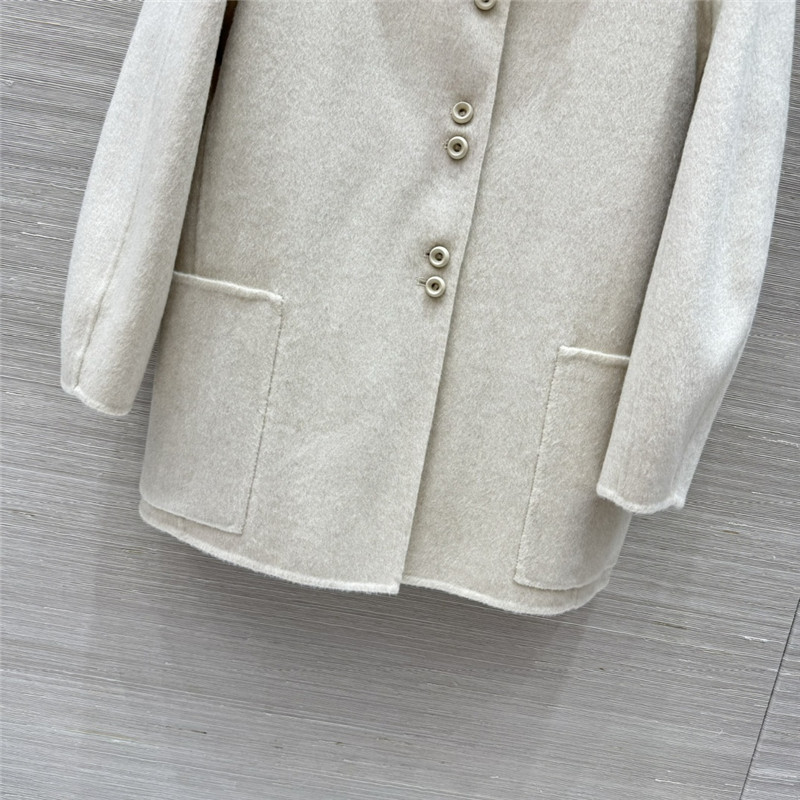 Vanitoo mid-length coat