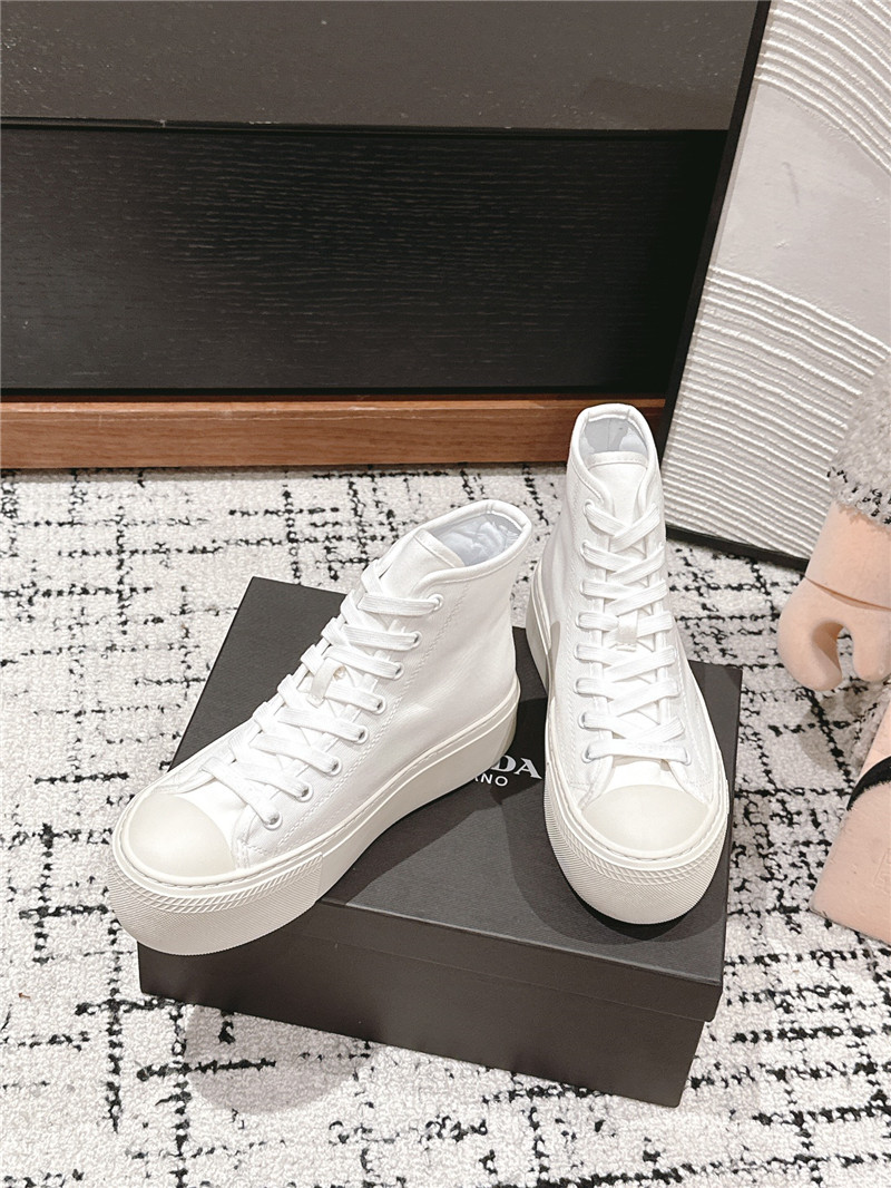 Pra*a white high-top canvas sneakers
