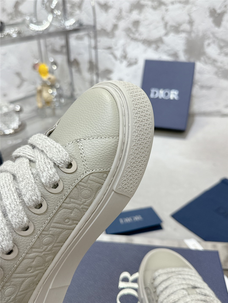 walk’n’D10r beige sneakers