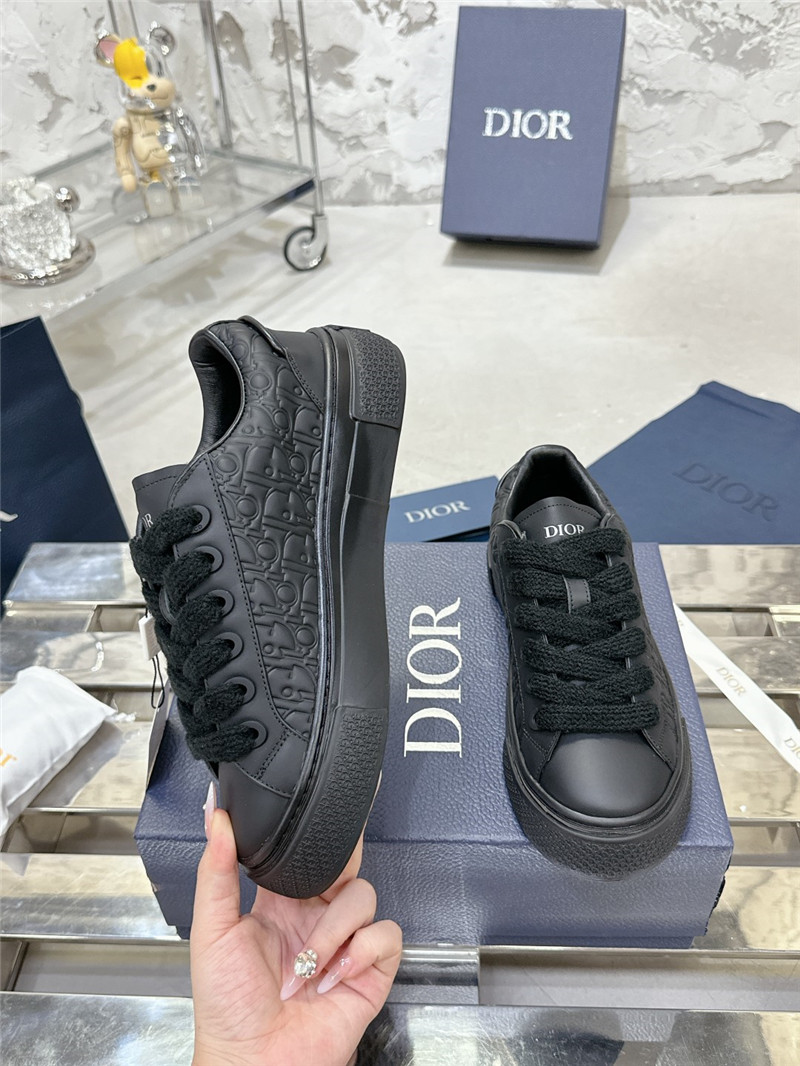 walk’n’D10r black sneakers
