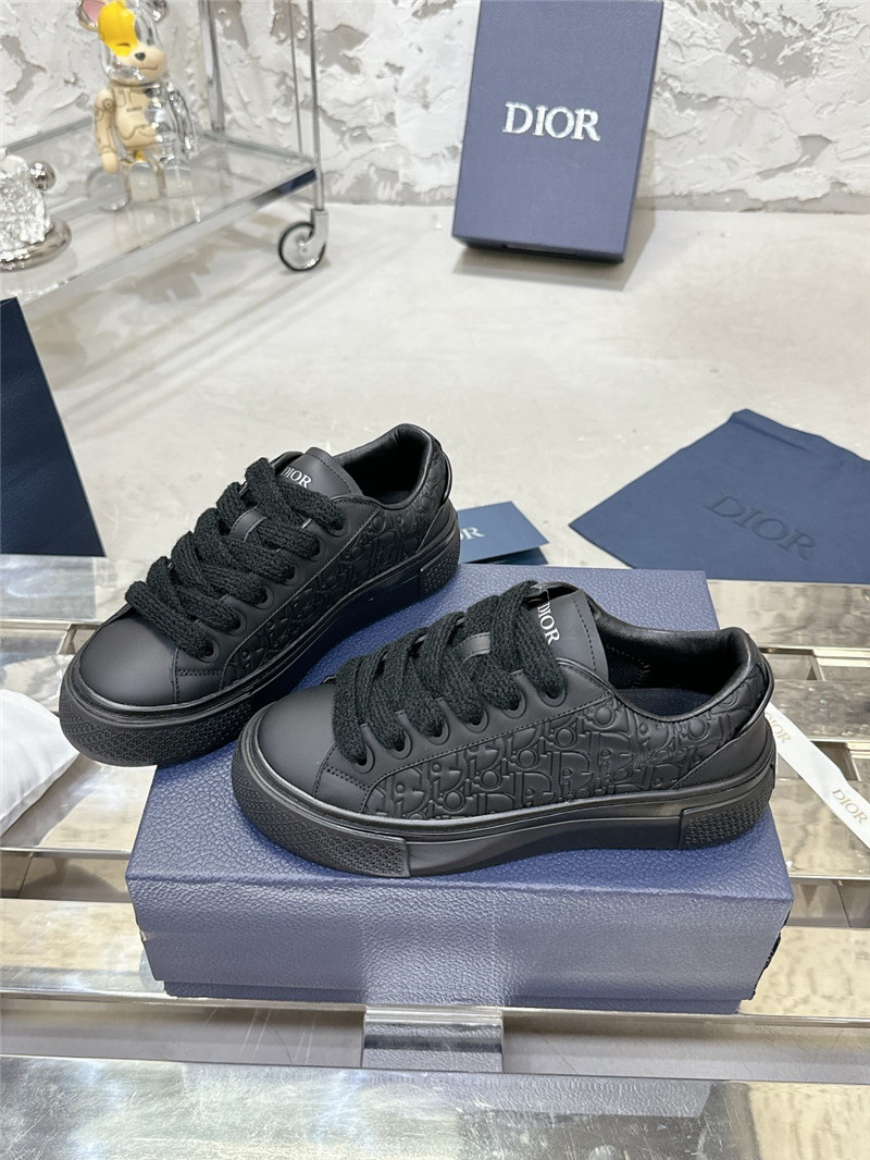 walk’n’D10r black sneakers