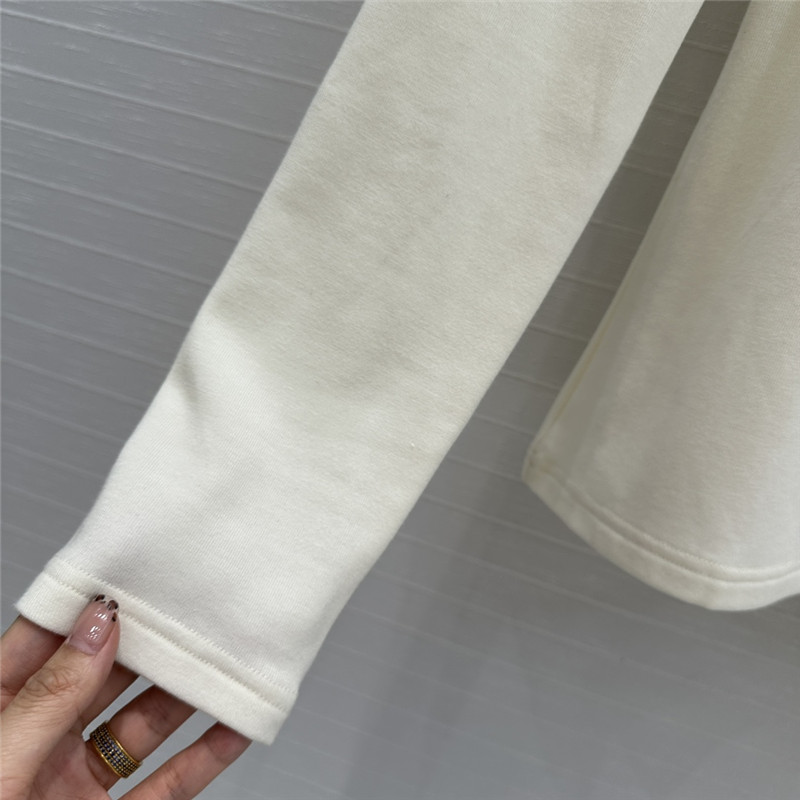 Pra*a bottoming shirt