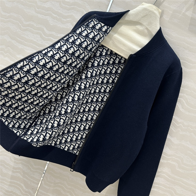 D10r zipper jacket