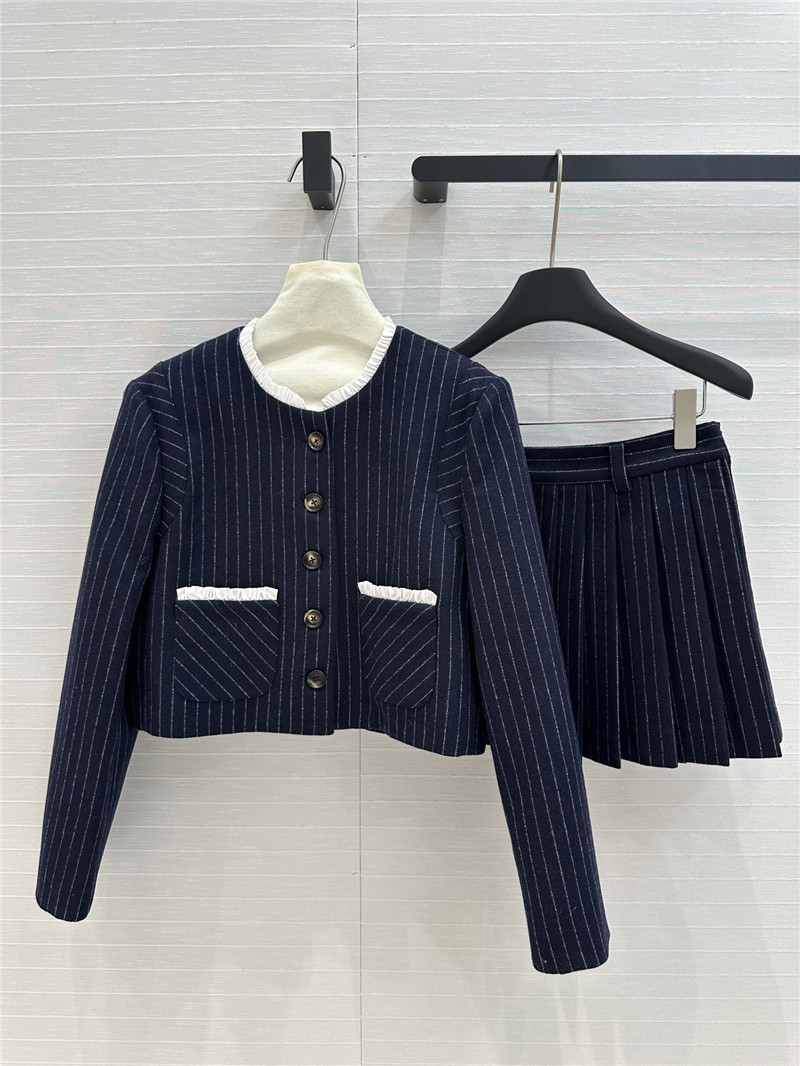 M1um1u vertical striped woolen suit