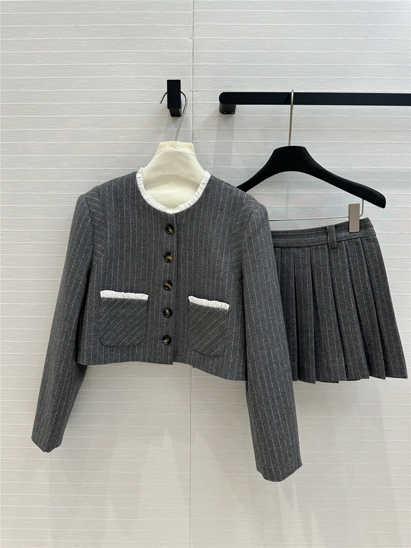 M1um1u vertical striped woolen suit