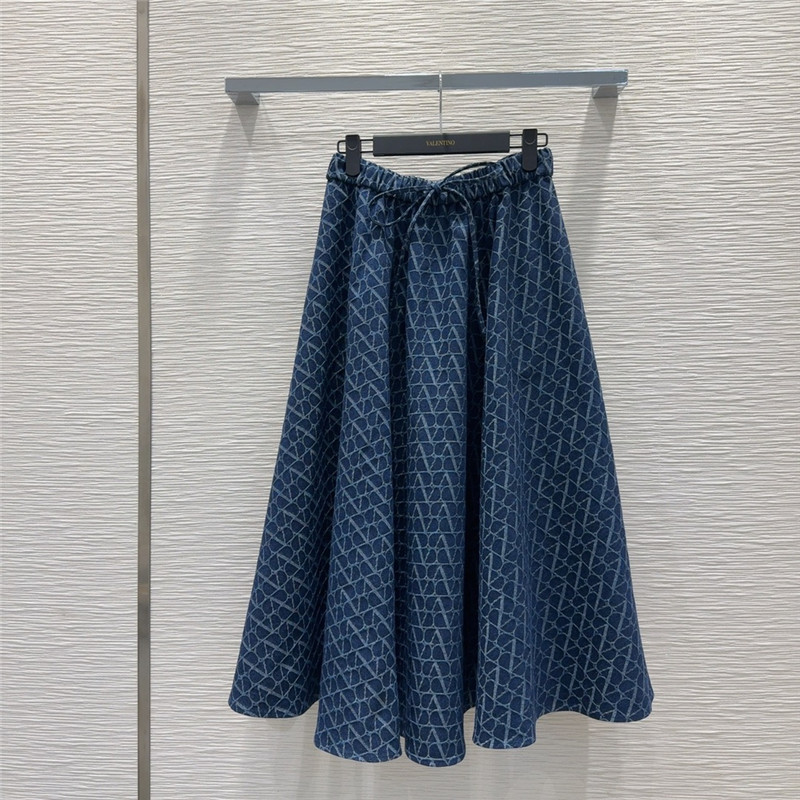 Va1e*ntin0 hot style skirt