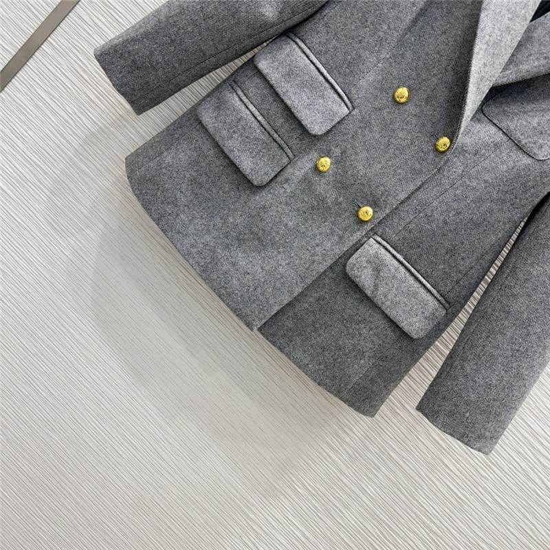 Ce1i*e new coat
