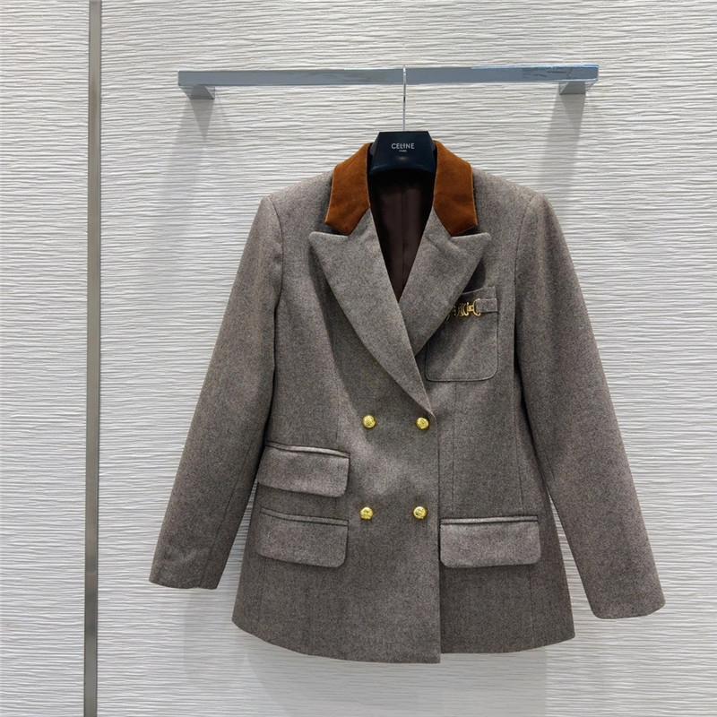 Ce1i*e new coat
