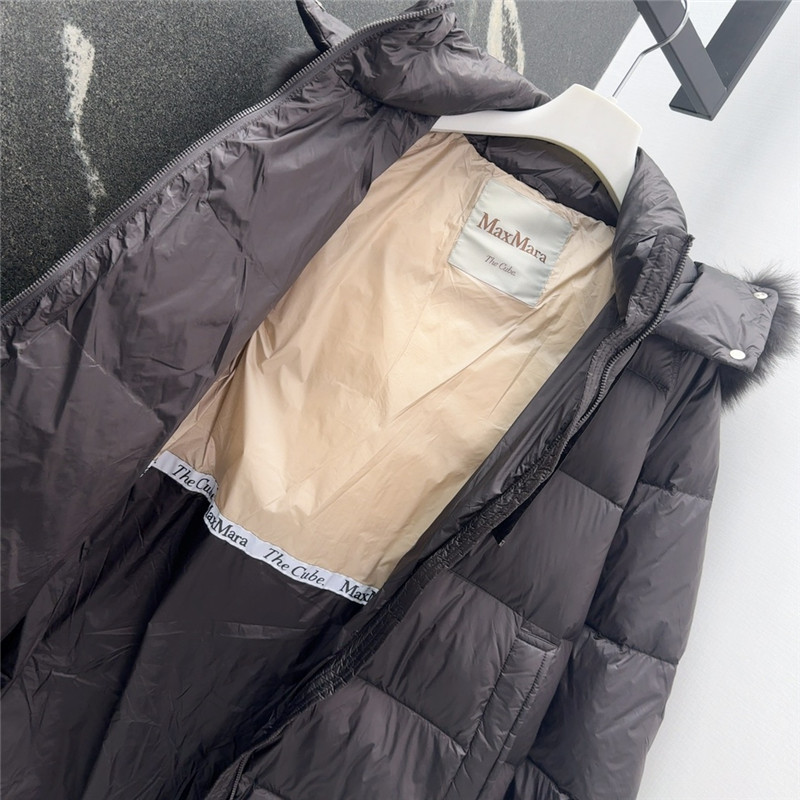 Vanitoo long down jacket