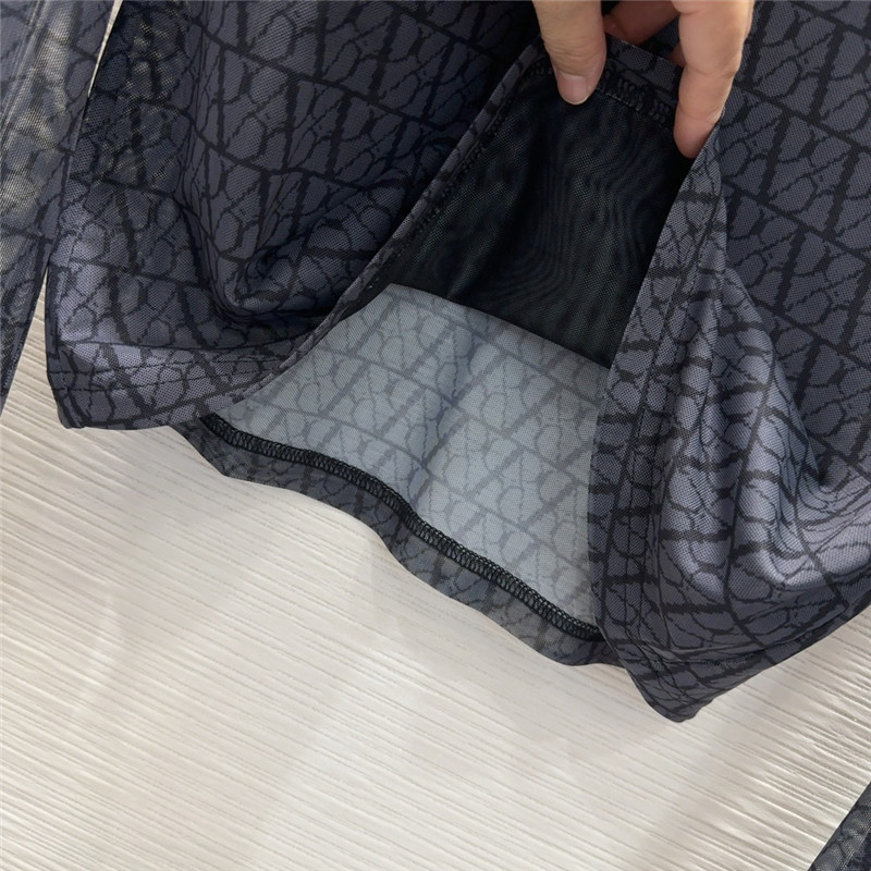 Va1e*ntin0 mesh bottoming shirt