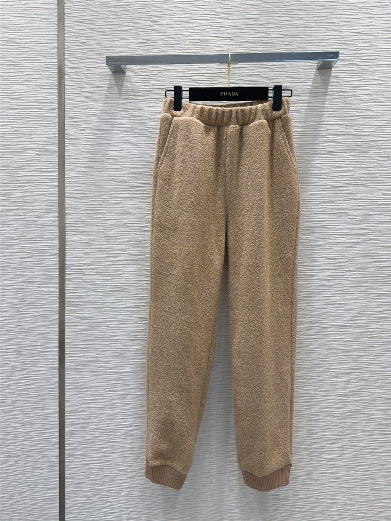 Pra*a trendy suit