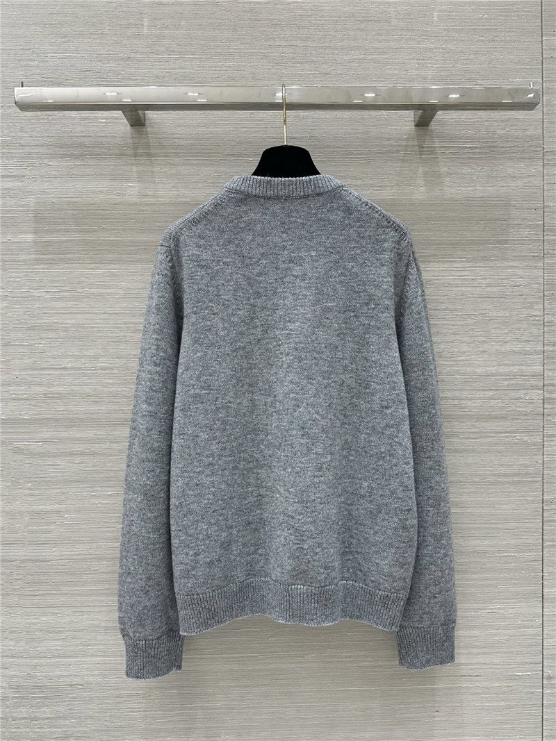 Gvc*1 intarsia-knit logo sweater grey