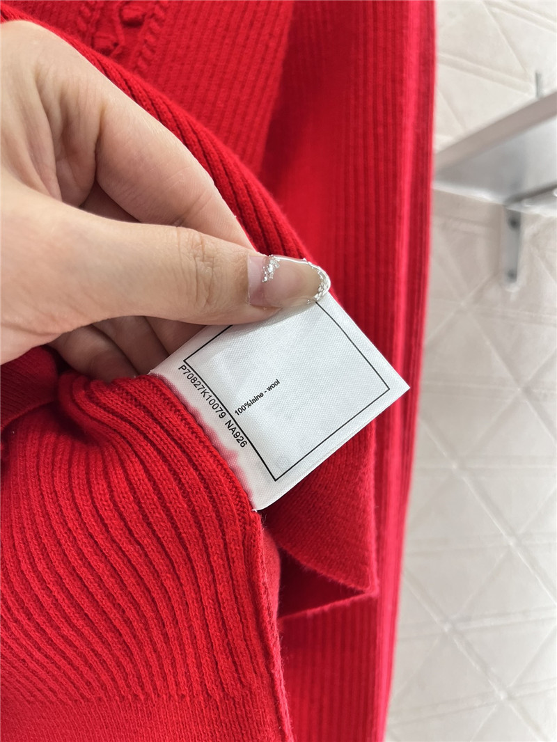 Ch**el logo ribbed-knit turtleneck top red