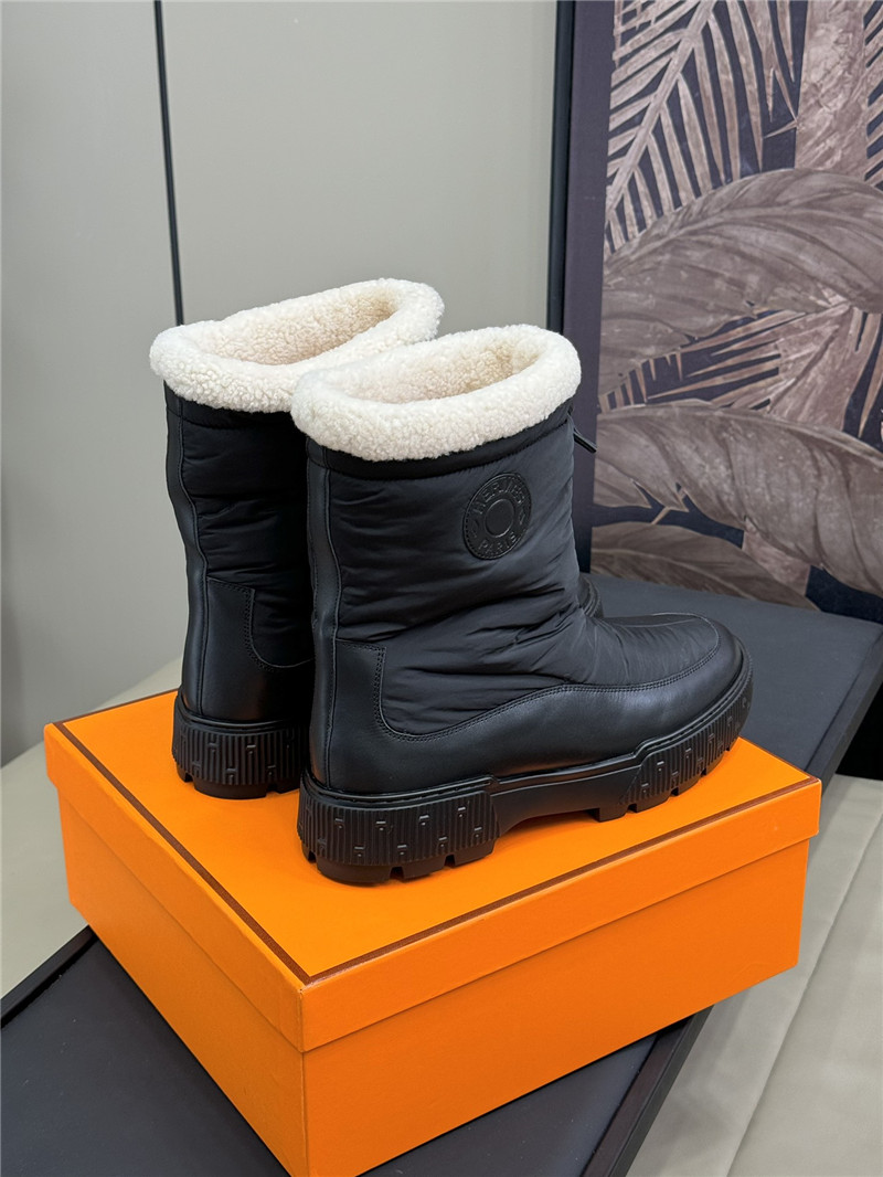 H**me5 journey ankle boots