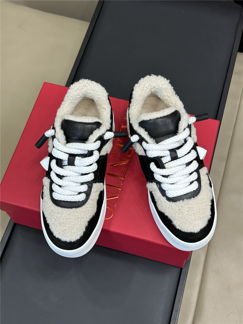 Va1e*ntin0 black one stud xl low top sneakers