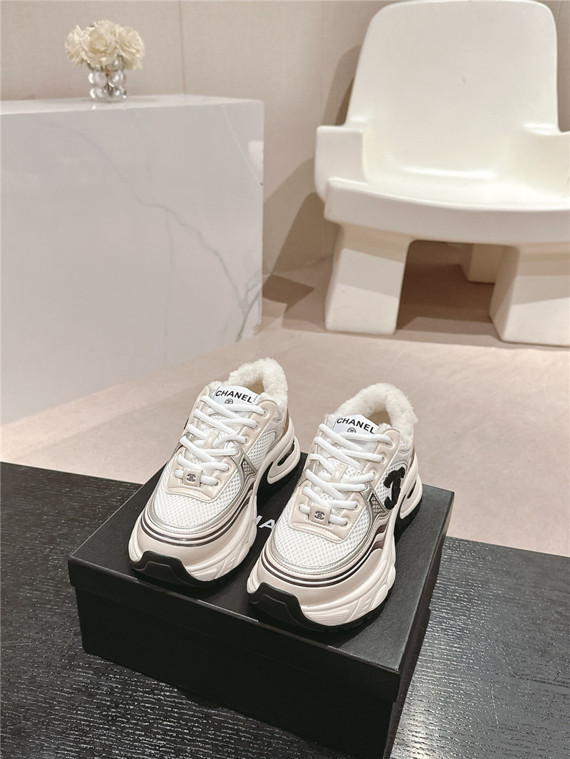 Ch**el logo winter platform sneakers beige