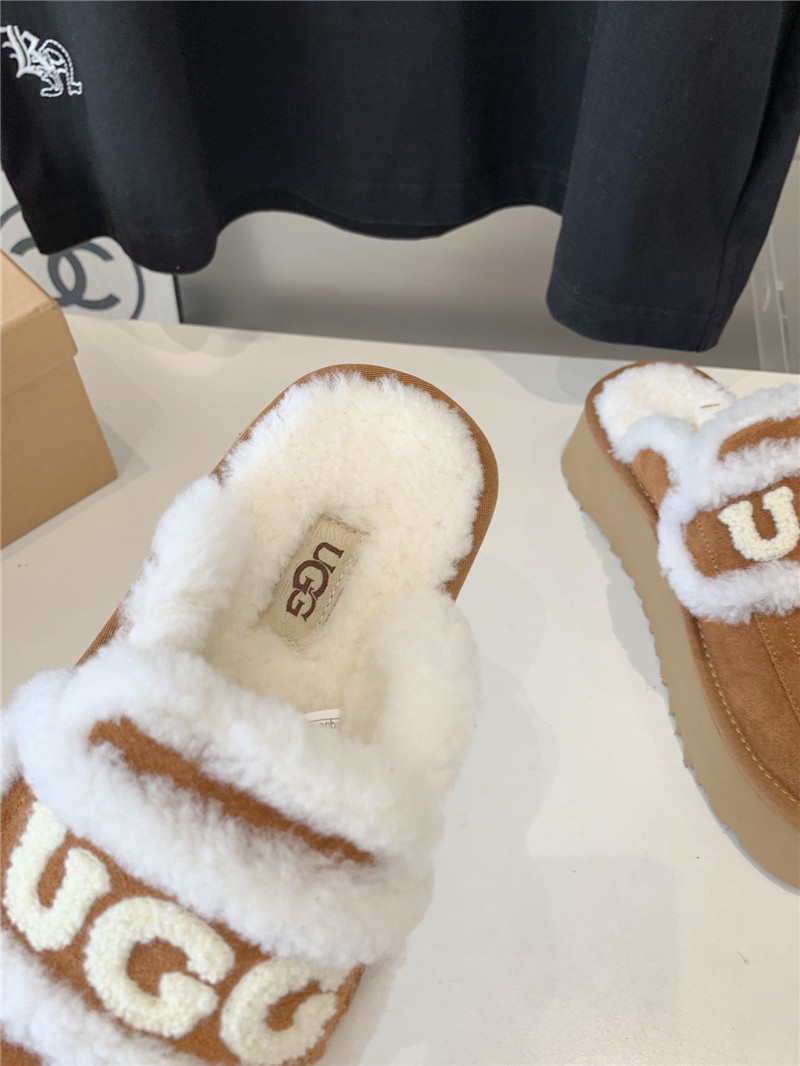 UGG Rome Shearling Slippers Brown