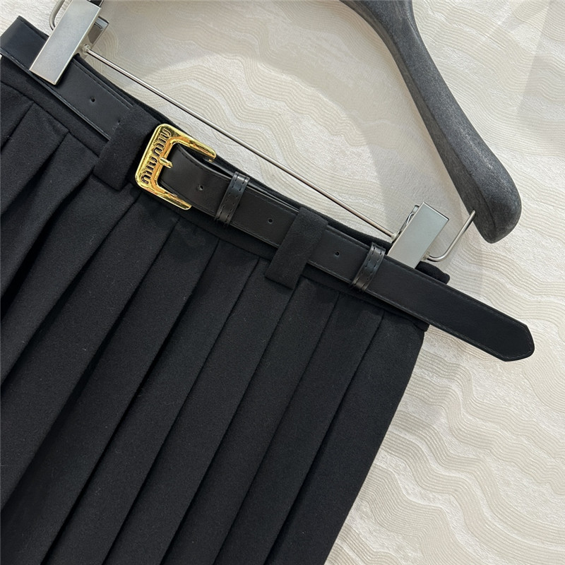 M1um1u midi length pleated skirt