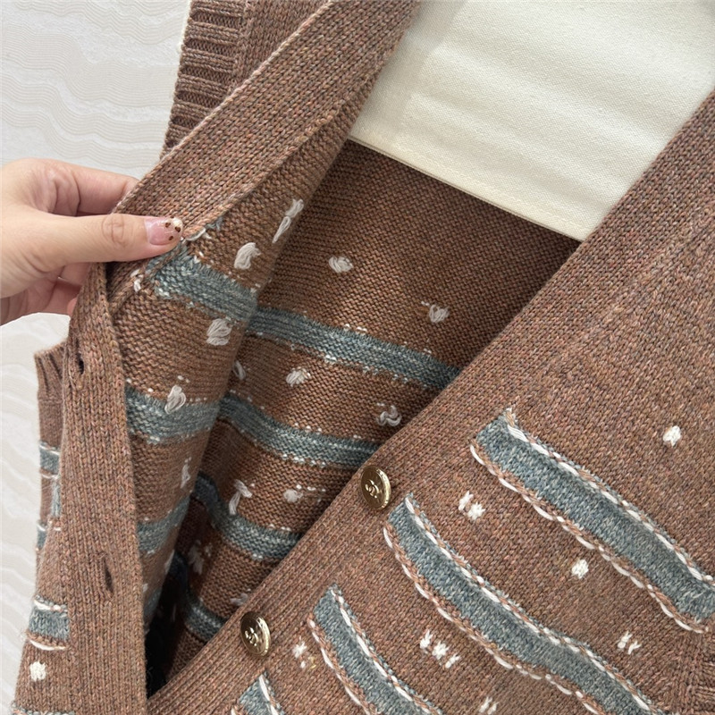 Ch**el striped cashmere knitted vest