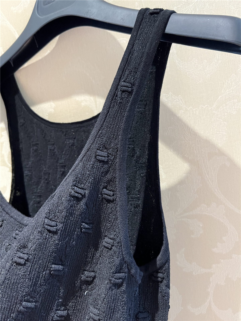 Ch**el jacquard knit vest in black