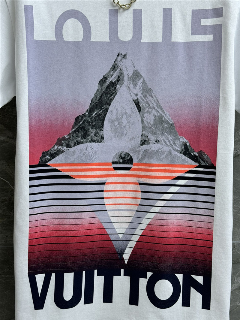 l0vis Vvtt0n lv printed t-shirt