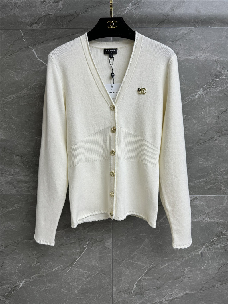 Ch**el v-neck trim wool cardigan white