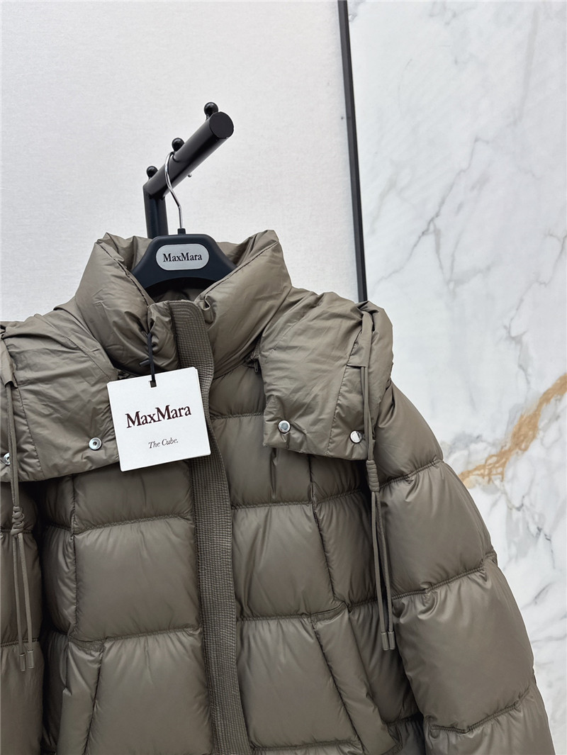 Vanitoo hooded down jacket