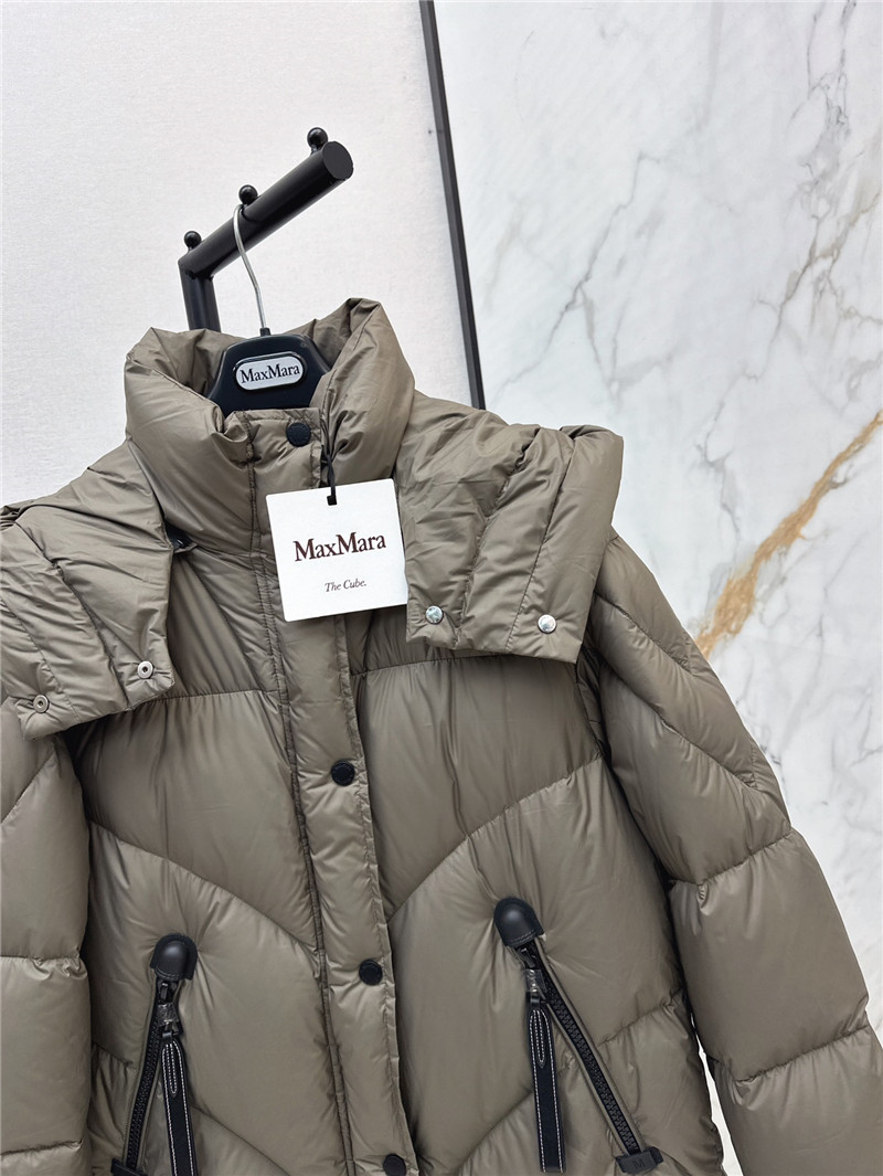 Vanitoo mid-length down jacket