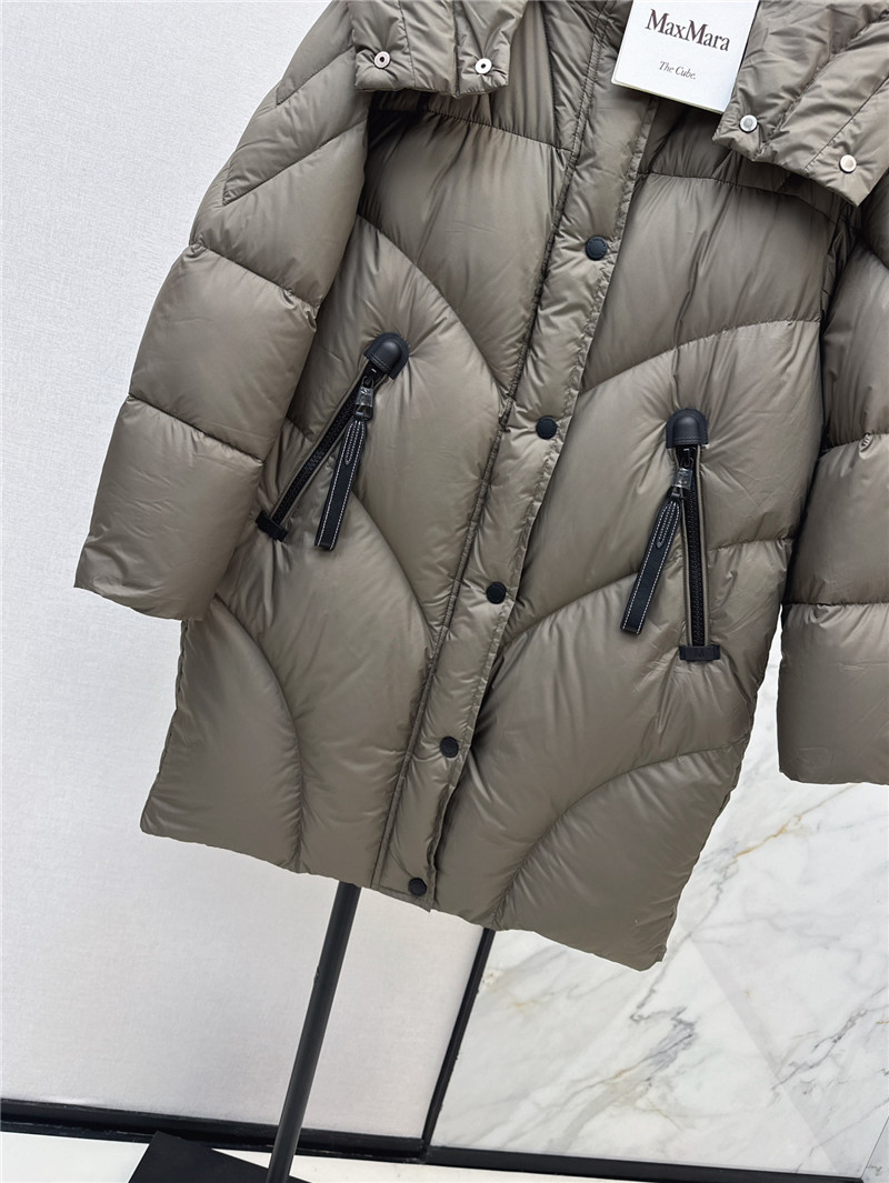 Vanitoo mid-length down jacket