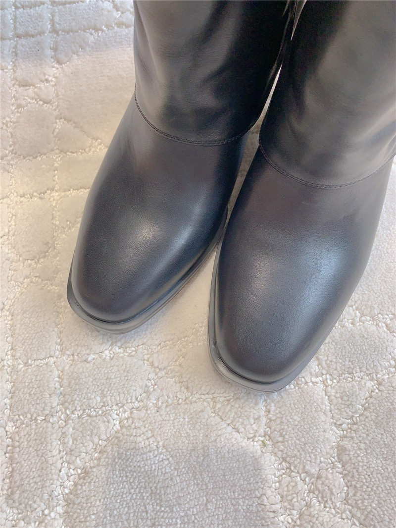 F**di show black leather ankle boots