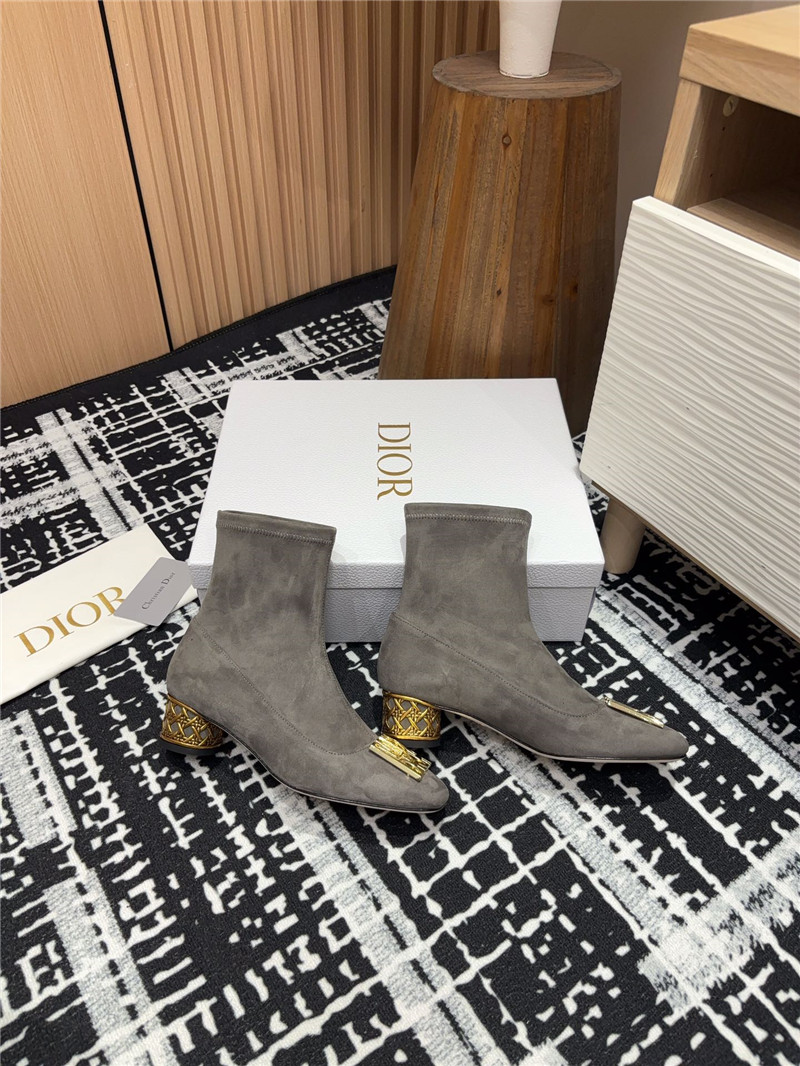 D10r cd icon gray heeled ankle boots
