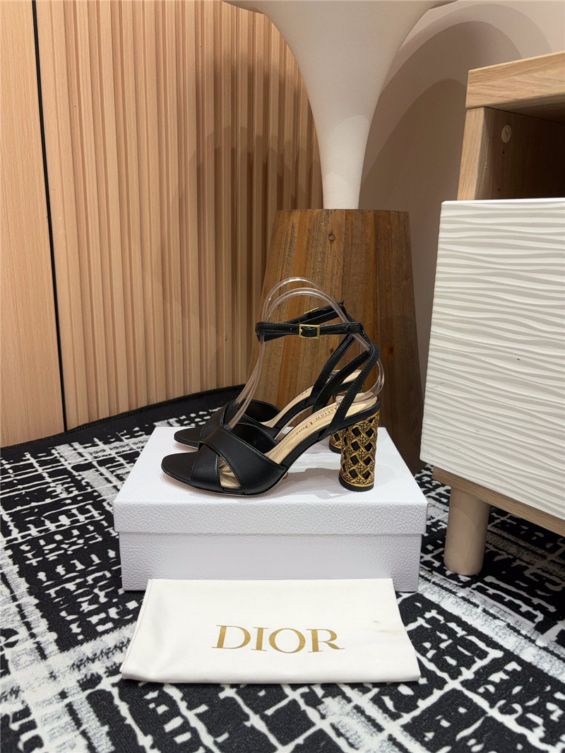 D10r icon heeled sandals in black calfskin