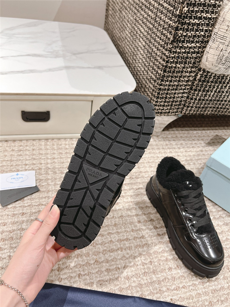 Pra*a black patent leather winter sneakers