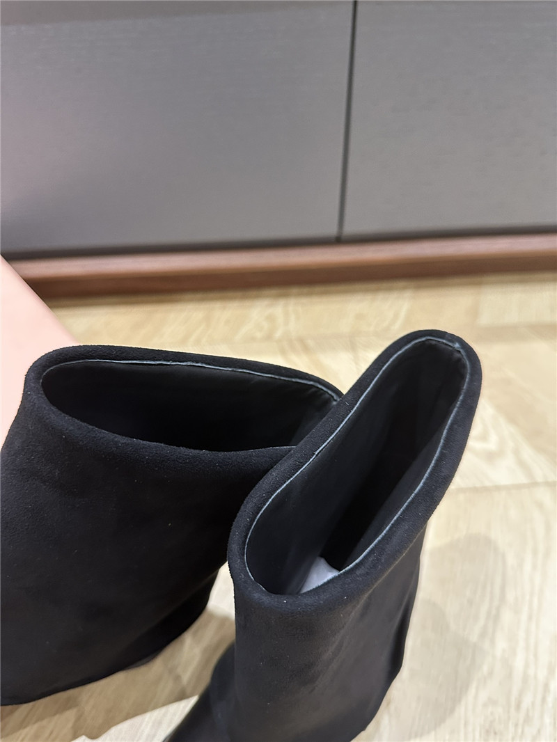 Miu Miu Turn-Down Collar Boots