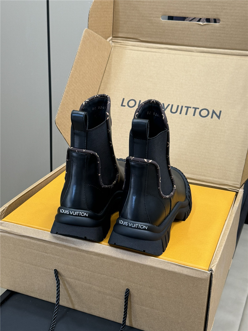 l0vis Vvtt0n ruby flat ankle boots