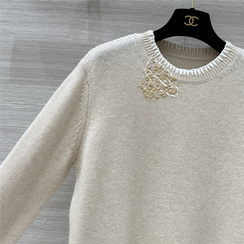 L0r0 P1ana trim beige cashmere sweater