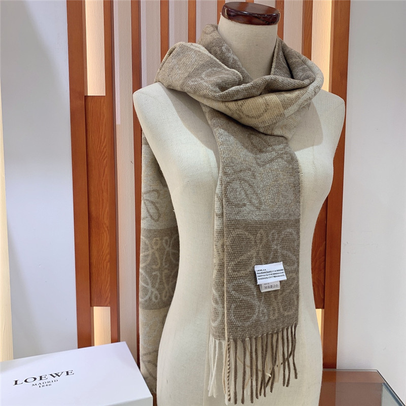 L0ew* two tone checkerboard scarf