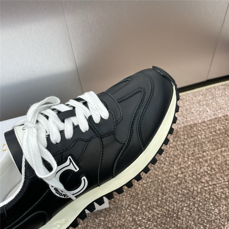 D10r black leather c’est sneakers