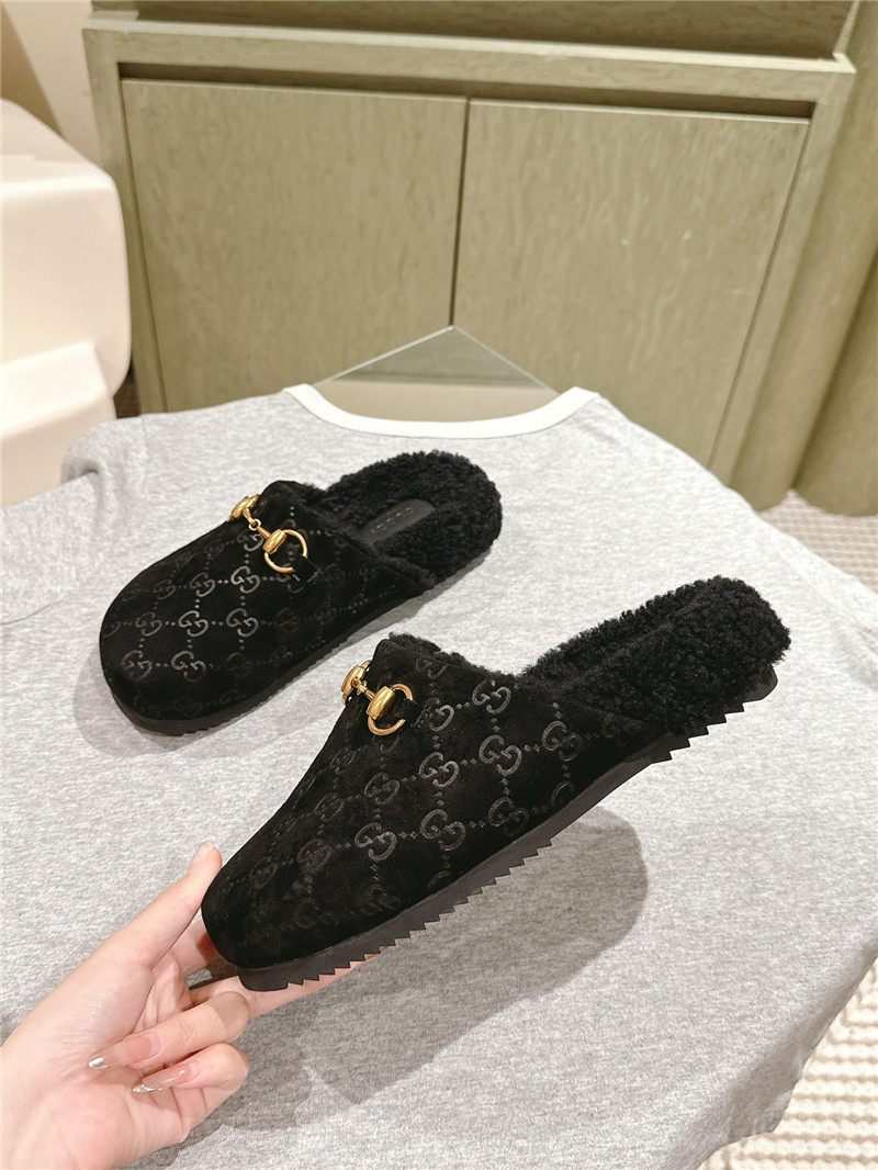Gvc*1 wool horsebit mule in black gg suede