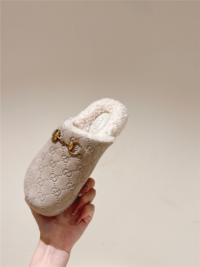 Gvc*1 wool horsebit mule in beige gg suede