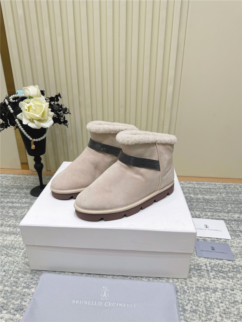 BC Grey Shearling-Lined Suede Boots
