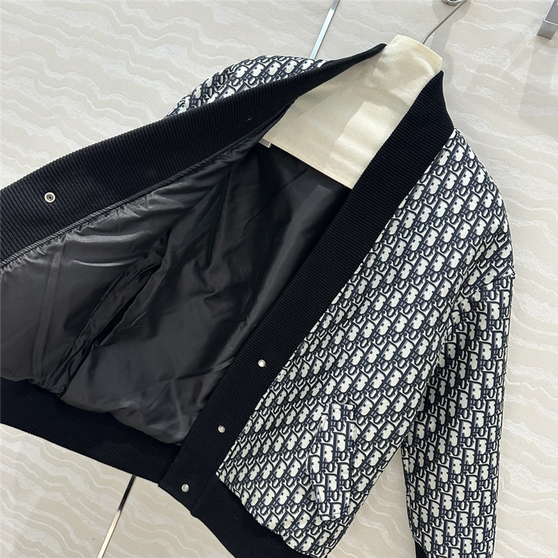 D10r padded bomber jacket