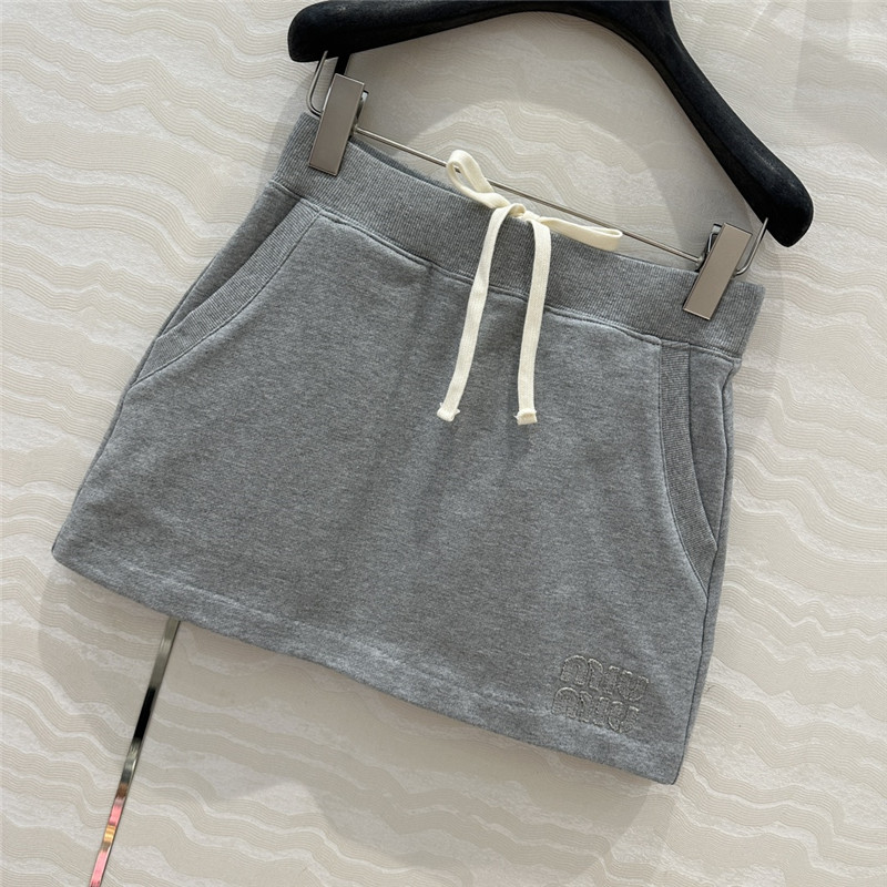 M1um1u short skirt