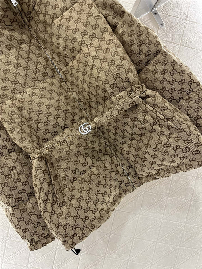 Gvc*1 jacquard belt down jacket