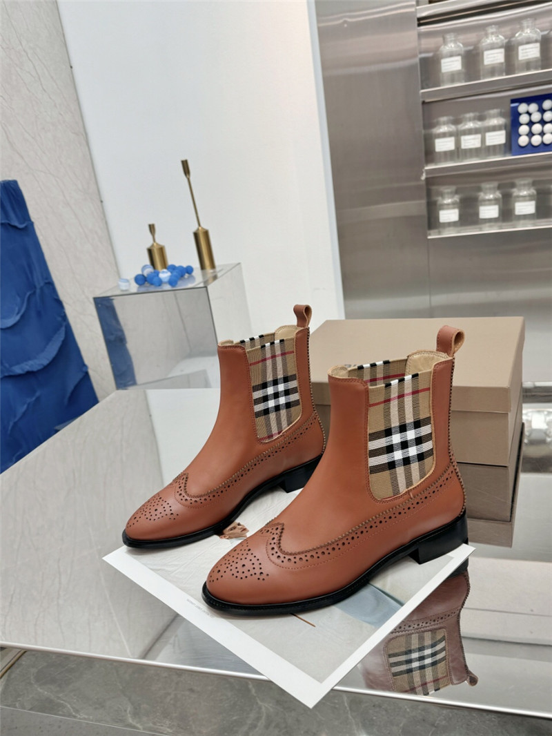 Bv*b*rry vintage check chelsea boots in brown