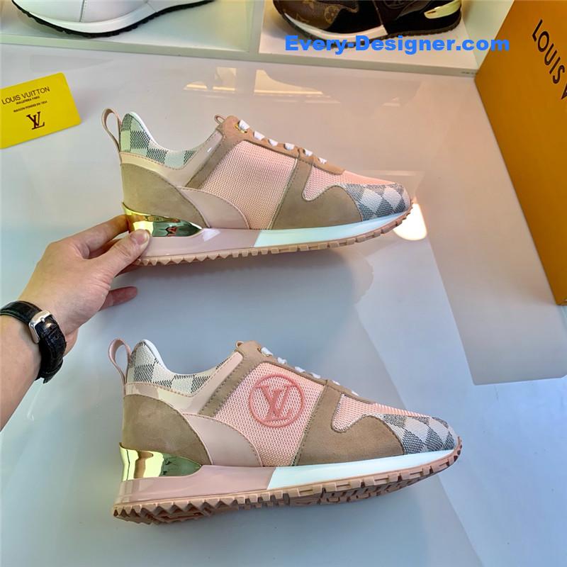 l0vis Vvtt0n lv run away sneakers