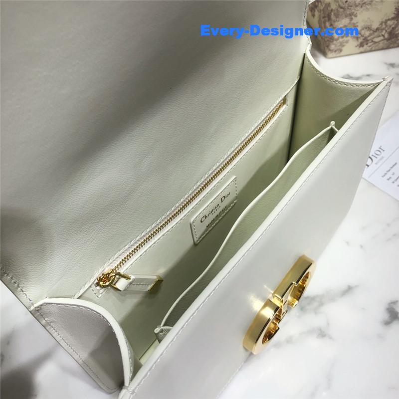 D10r 30 montaigne bag white box