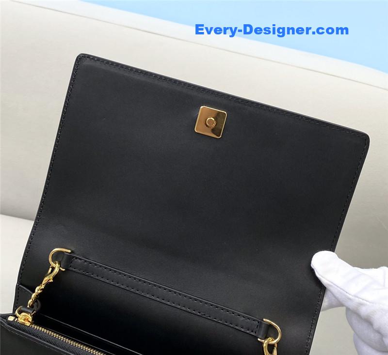 F**di chain wallet